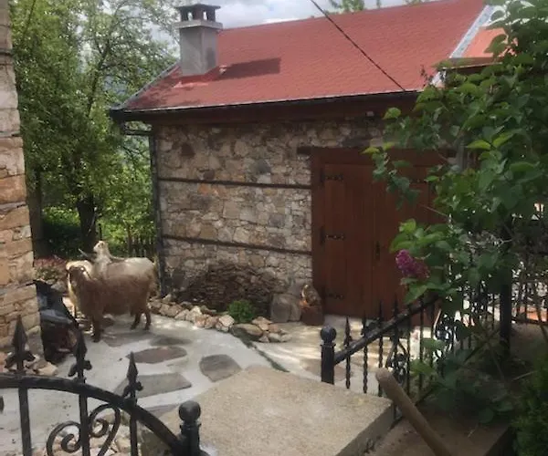 Ваканционна къща Books Beden